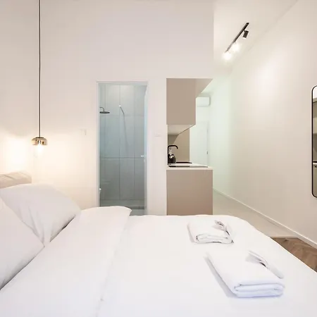 A13 Apartment *